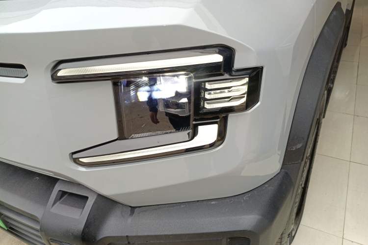 Used Deepal G318 2024 Four-Wheel-Drive Air Suspension Model