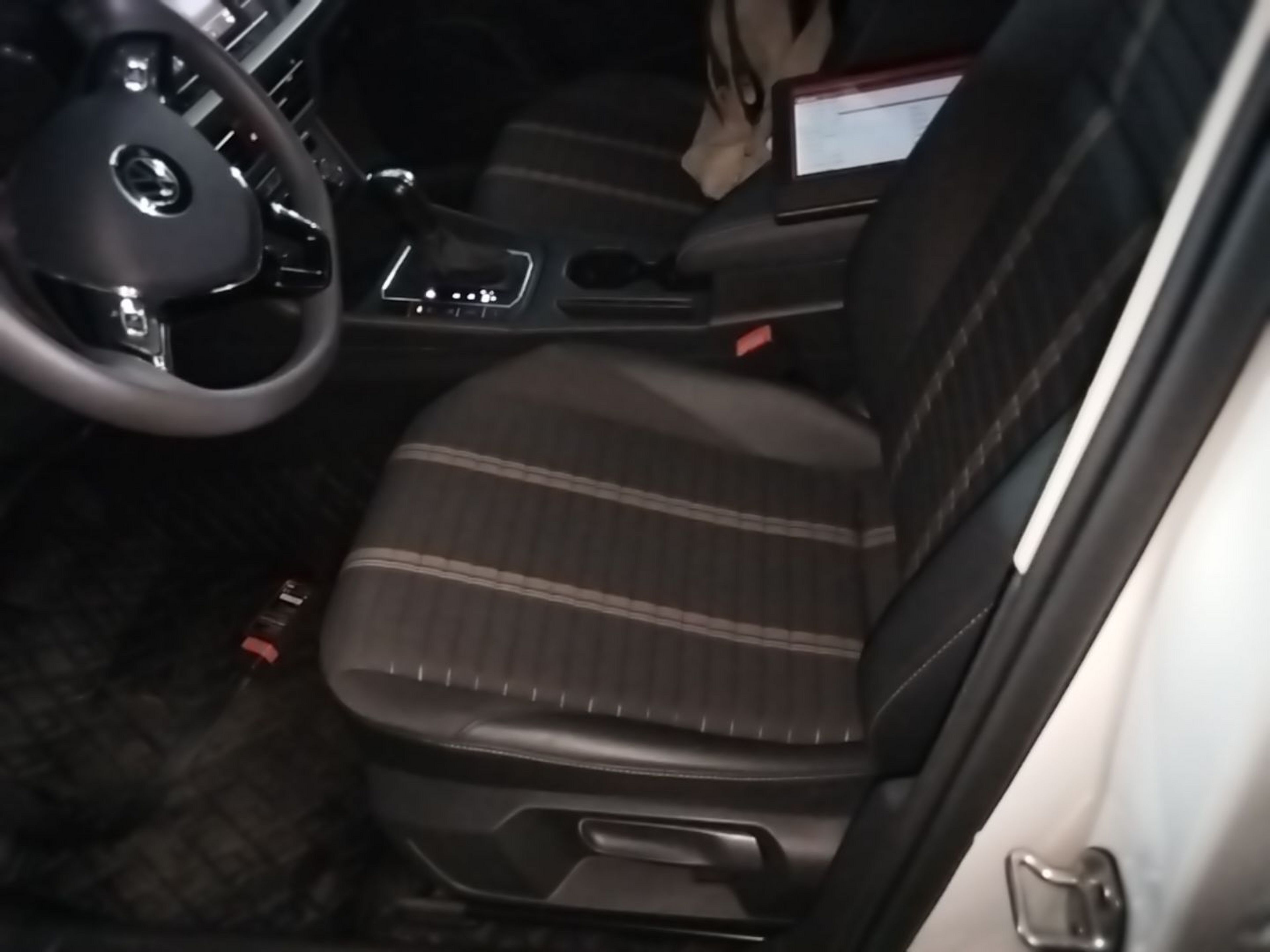 Vordere Reihe im Auto