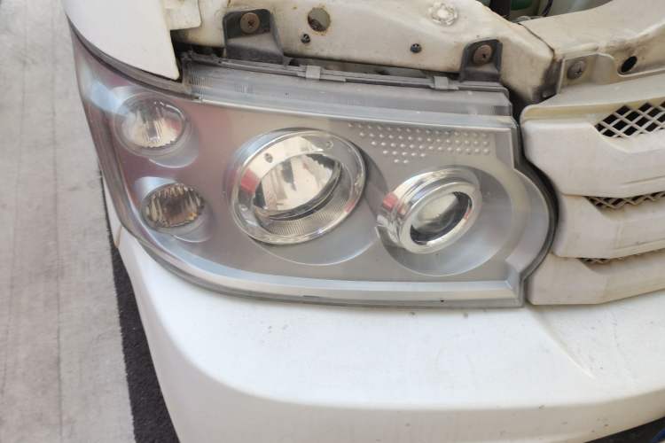 Used CHANGAN KAICHENG Xingguang 4500 2012 1.3L Base Version 4G13S1 Right Front Headlight