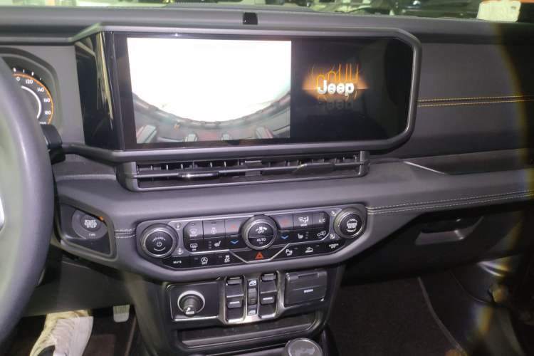 Used Jeep Wrangler 2024 2.0T Sahara Four-Door Edition