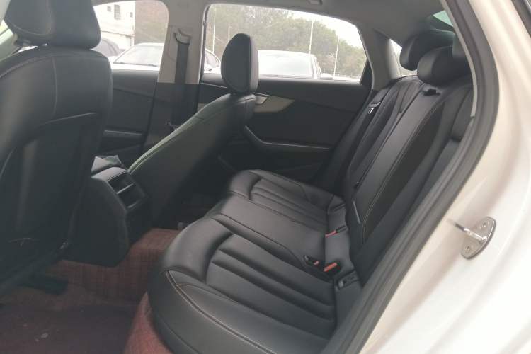 Used Audi A4L 2018 30th Anniversary Edition 40 TFSI Trendy Model Left Rear Seat