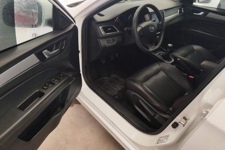 Used Bestune B30 2016 1.6L manual luxury version