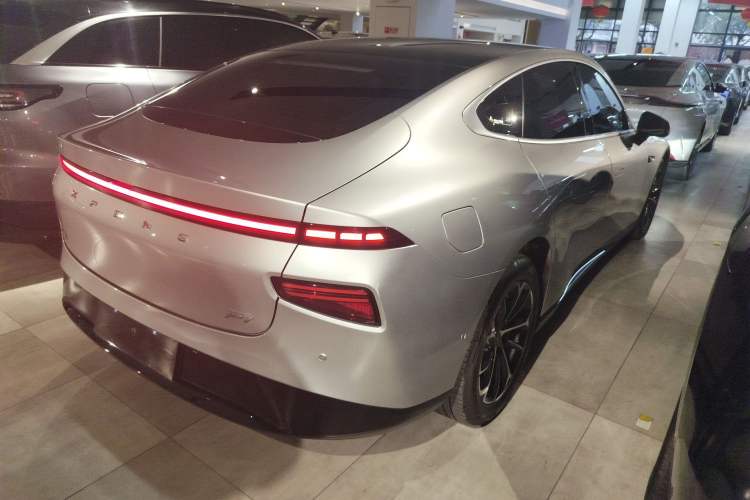 Used XPeng P7 2021 480N Rear Right 45 Deg