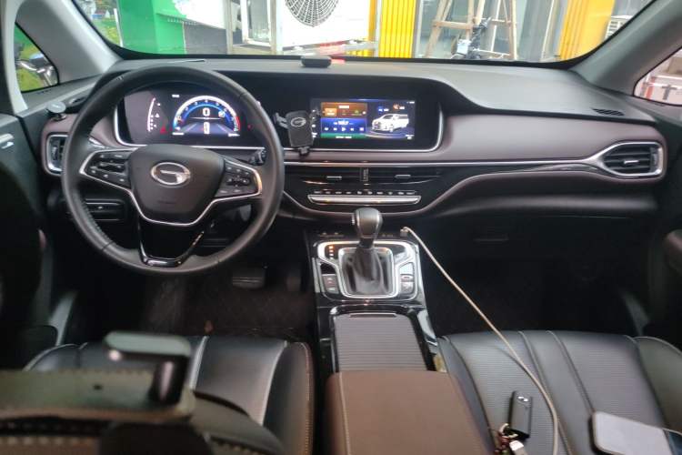 Used GAC Trumpchi M6 2023 PRO 270T DCT Luxury Edition Center Console