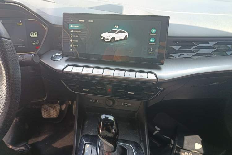 Used MG 5 2021 180 DVVT CVT Youth Luxury Edition Audio And AC Panel