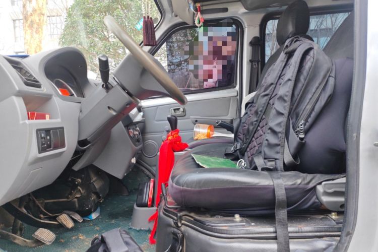 Used BAIC Weiwang 306 2011 1.3L Comfort version 7 seats Left Front Seat