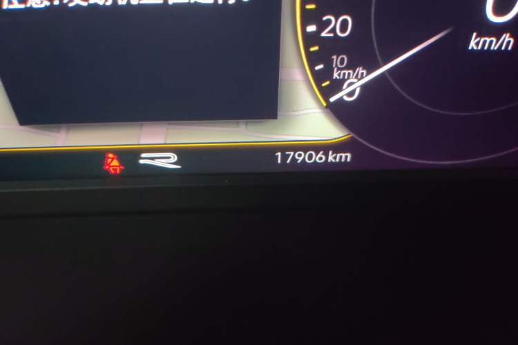 Used Volkswagen Tiguan L 2022 330TSI Automatic Two-Wheel Drive R-Line Enhanced Edition Odometer Close Up