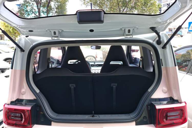 Used Wuling Hongguang MINIEV 2021 Macaron Premium Model – Lithium-NMC
