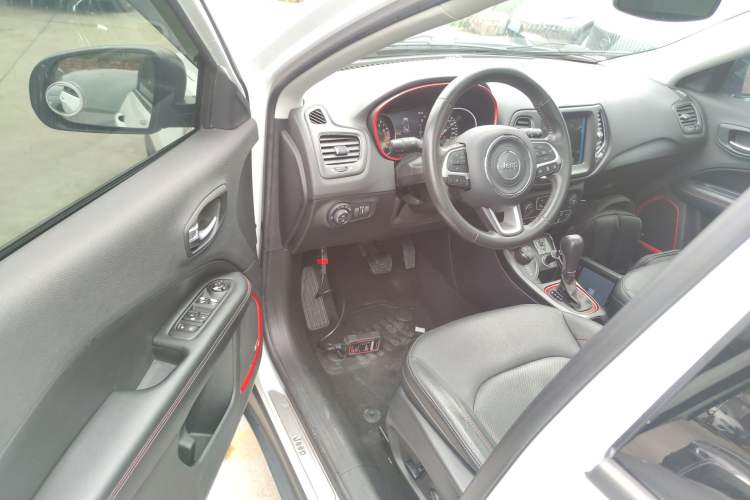 Used Jeep Compass 2017 200TS Automatic High-Performance All-Wheel Drive Edition