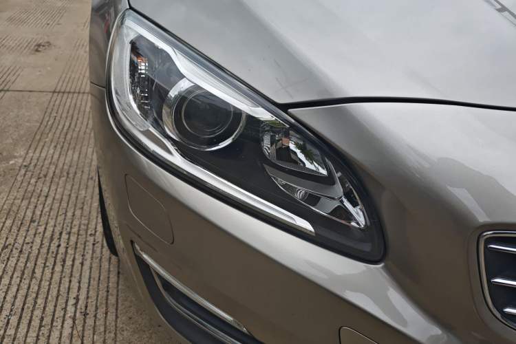 Used Volvo S60 New Energy 2015 S60L E-Drive Hybrid T6 Smart Drive Edition
