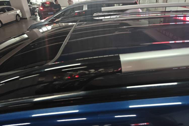 Used Haval H6 2016 Upgraded Model 1.5T Automatic Two-Wheel Drive Elite Version Roof