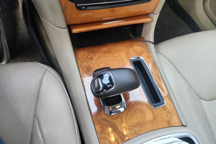 Used Chrysler 300C 2013 3.6L Luxury Edition
