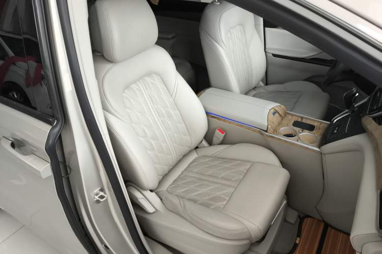 Used Buick GL8 2018 ES 28T Comfort Model China VI Standard Right Front Seat