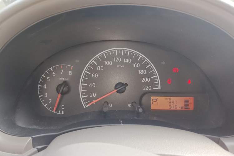 Used Nissan Sunny 2011 1.5XE CVT Comfort Edition Instrument Cluster