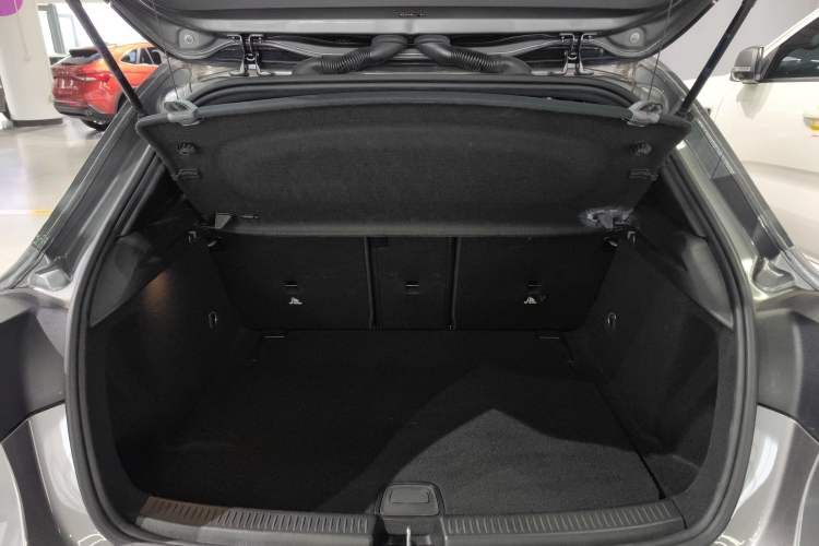 Used Mercedes-Benz A-Class 2019 A 200 Dynamic Edition Trunk