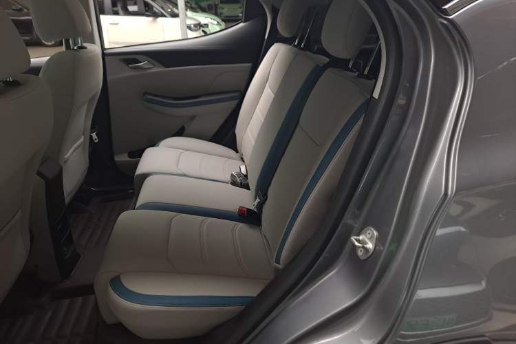 Used BYD Yuan Pro 2023 401KM Luxury Version Left Rear Seat