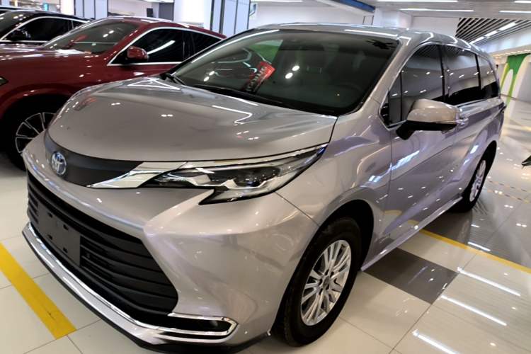 Used Toyota SIENNA 2021 2.5L Hybrid Comfort Edition