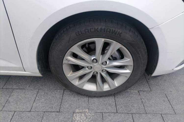 Used Buick Verano 2018 Sedan 20T Dual-Clutch Leading Model
