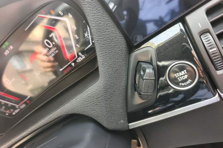 Used BMW X5 2011 xDrive35i Leading Model Vehicle Key