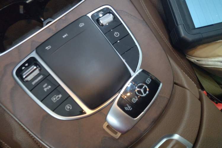 Used Mercedes-Benz E-Class 2020 E 300 L Stylish Model
