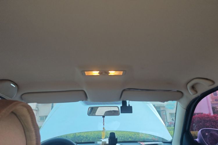 Used Volkswagen Lavida 2013 Classic 1.6L Manual Fashion Edition
