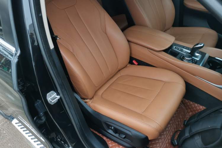 Used BMW X6 2015 xDrive35i Leading Model
