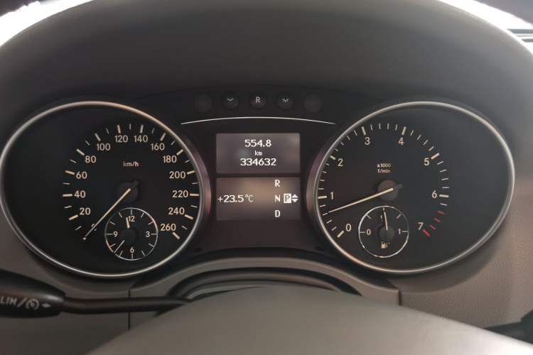 Used Mercedes-Benz M-Class 2010 ML 350 4MATIC Luxury Model
