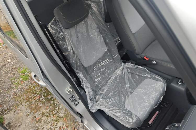 Used Wuling Zhiguang New Energy 2025 Model 305km Ambitious Edition