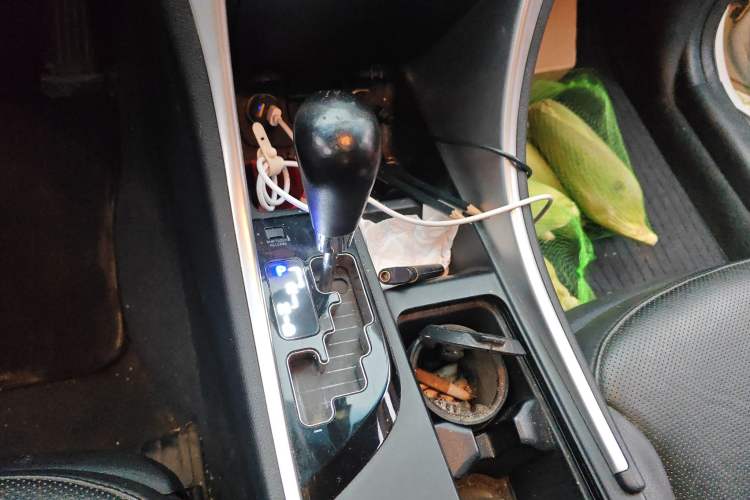 Used Hyundai Sonata 2013 2.4L Automatic Leading Edition China IV Standard