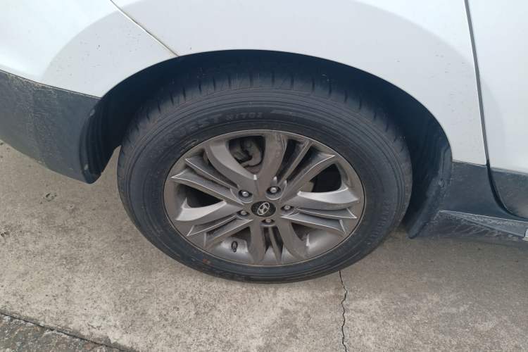 Used Hyundai ix35 2015 2.0L Automatic 2WD Smart Version China V Standard
