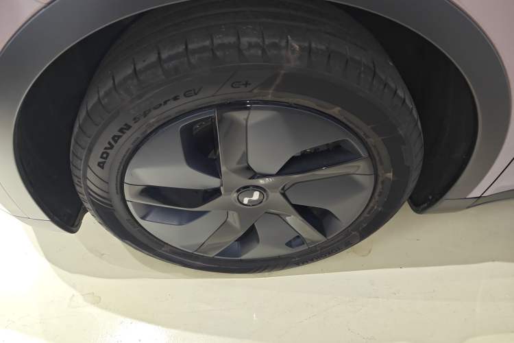 Used ONVO L60 2024 60 kWh Rear-Drive Version
