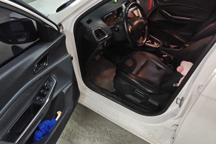 Used Ford Escort 2015 1.5L Automatic Fashion Model
