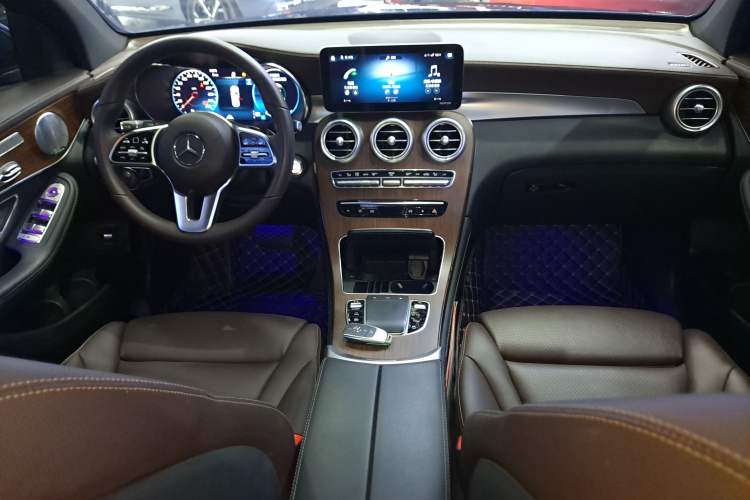 Used Mercedes-Benz GLC 2021 GLC 300 L 4MATIC Dynamic Model
