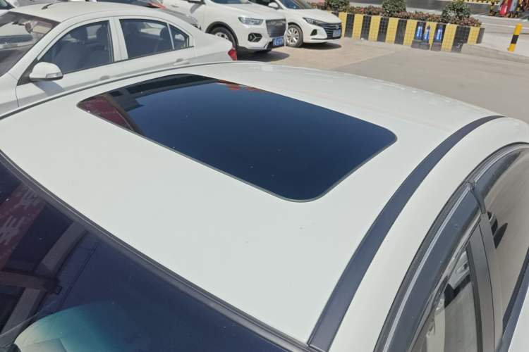 Used Chevrolet Cruze 2015 1.5L Classic SE AT
