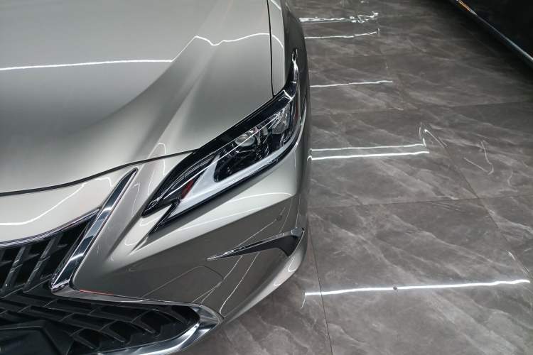 Used Lexus ES 2023 200 Excellence Edition