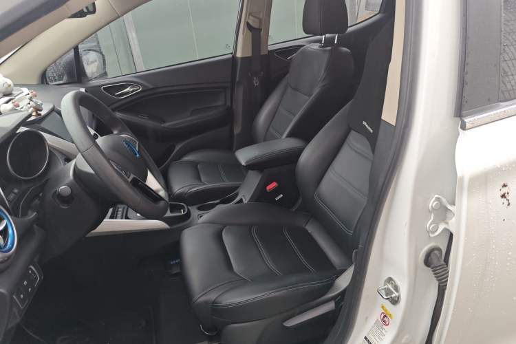 Used BYD Yuan New Energy 2018 EV360 Smart Connect Cool Edition Left Front Seat