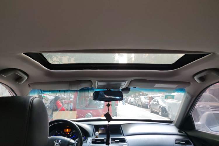 Used Honda Crosstour 2012 2.4L Luxury Edition