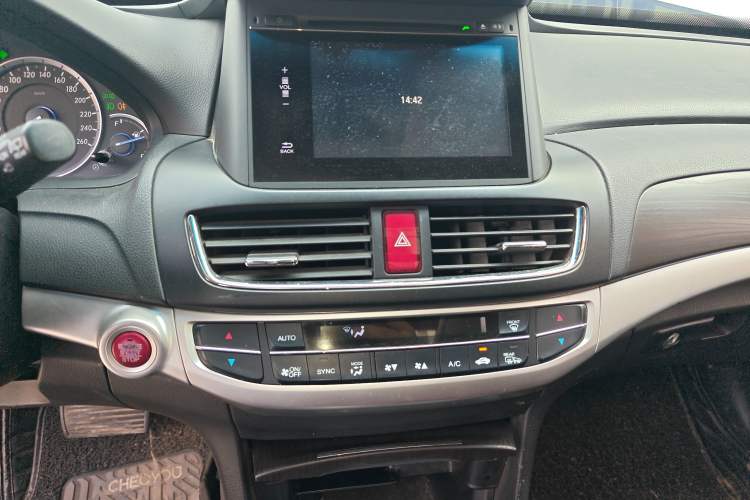 Used Honda Crosstour 2014 2.4L Luxury Edition