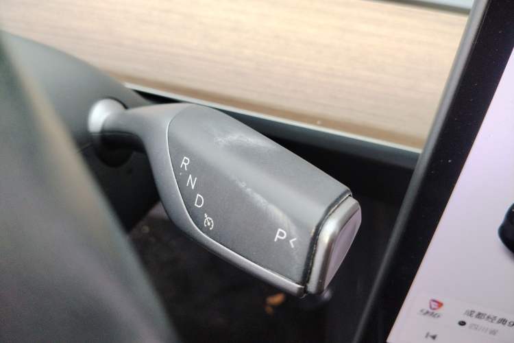 Used Tesla Model 3 2019 Long-Range Rear-Wheel-Drive Version
