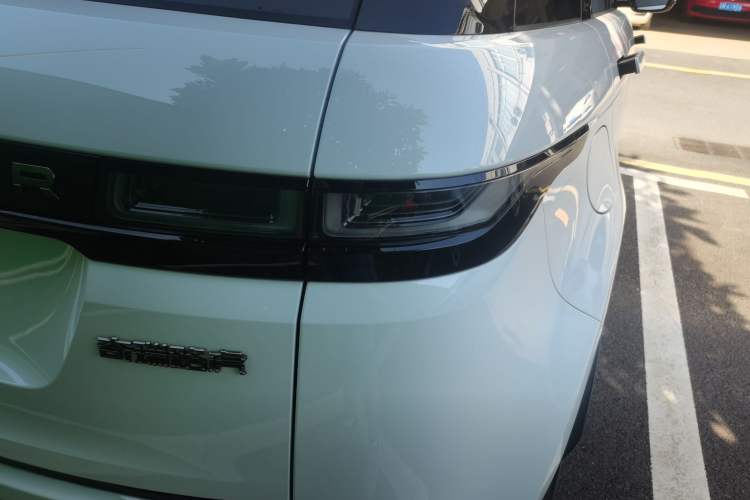 Used Land Rover Range Rover Evoque New Energy 2023 Aurora L P300e Plug-in Hybrid Electric Version