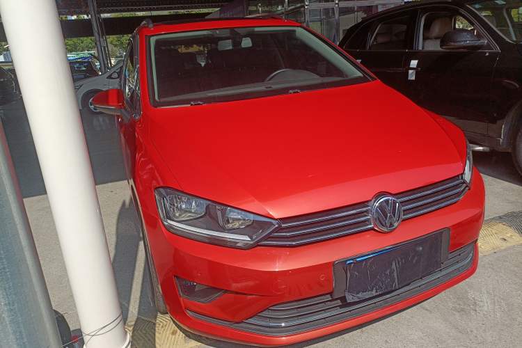 Used Volkswagen Golf Sportsvan 2016 230TSI Automatic Trend Edition
