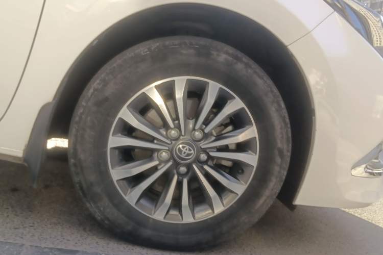 Used Toyota Corolla 2017 Revised Dual-Motor 1.8L E-CVT Pioneer Edition