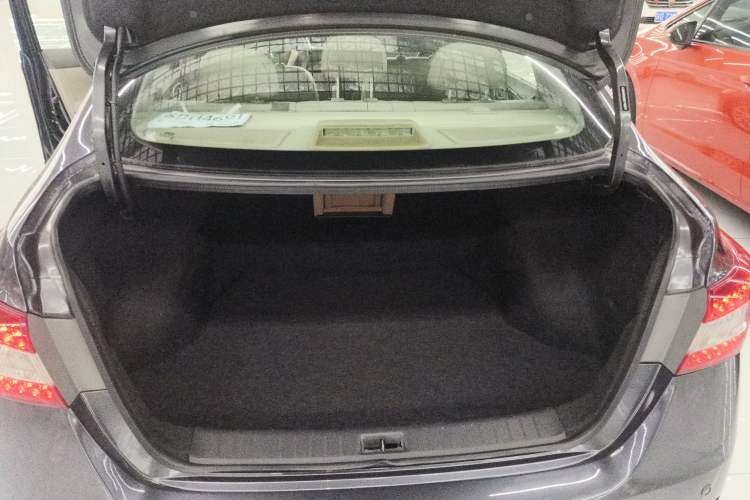 Used Nissan Sylphy 2014 1.6XV CVT Deluxe Edition