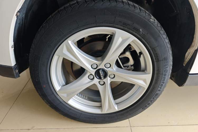 Used Haval H2 2018 Chuanxiang Edition Red Badge 1.5T Dual-Clutch Two-Wheel Drive Fashionable Model Right Rear Wheel Hub