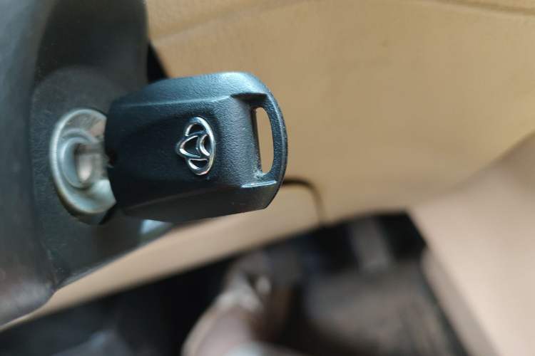 Used CHANGAN KUAYUE Xing V7 EV 2025 Model, 255km Comfort Type, 6-seater, 41.86kWh Vehicle Key