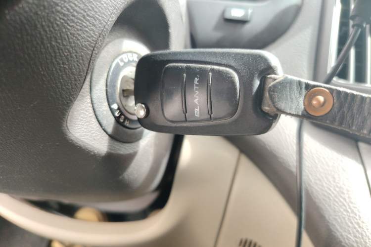 Used Hyundai Celesta 2011 1.6L Manual Luxury Model Vehicle Key