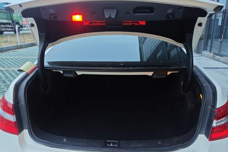 Used Mercedes-Benz E-Class 2011 E 260 CGI Coupe