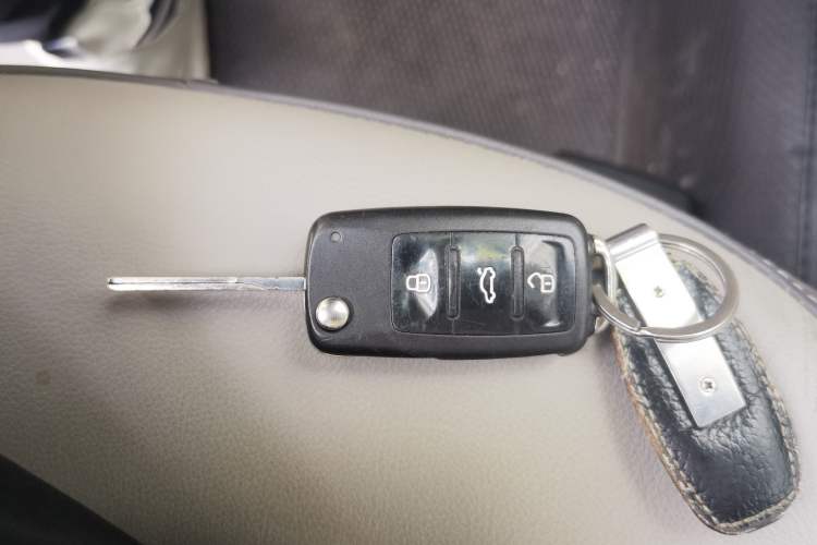 Used Volkswagen Gran Lavida 2013 1.6L Automatic Comfort Model
