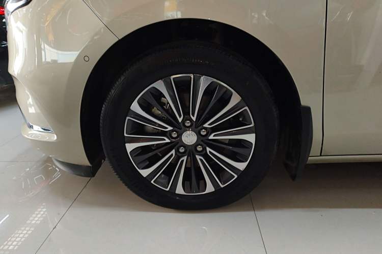 Used Buick GL8 2020 ES Land Cruiser 653T Luxury Model
