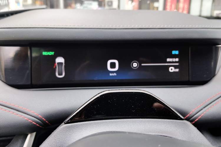 Used Xiaomi Auto SU7 2024 Rear-Drive Long-Range Intelligent Driving Version
